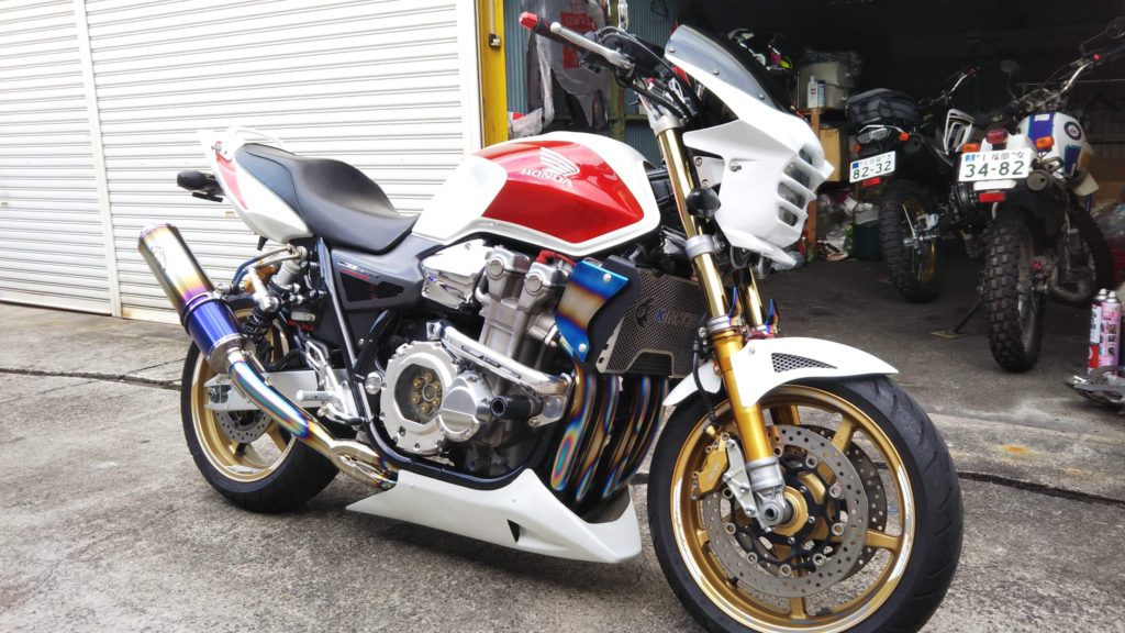 CB1300 SUPER FOUR – 杉山自動車